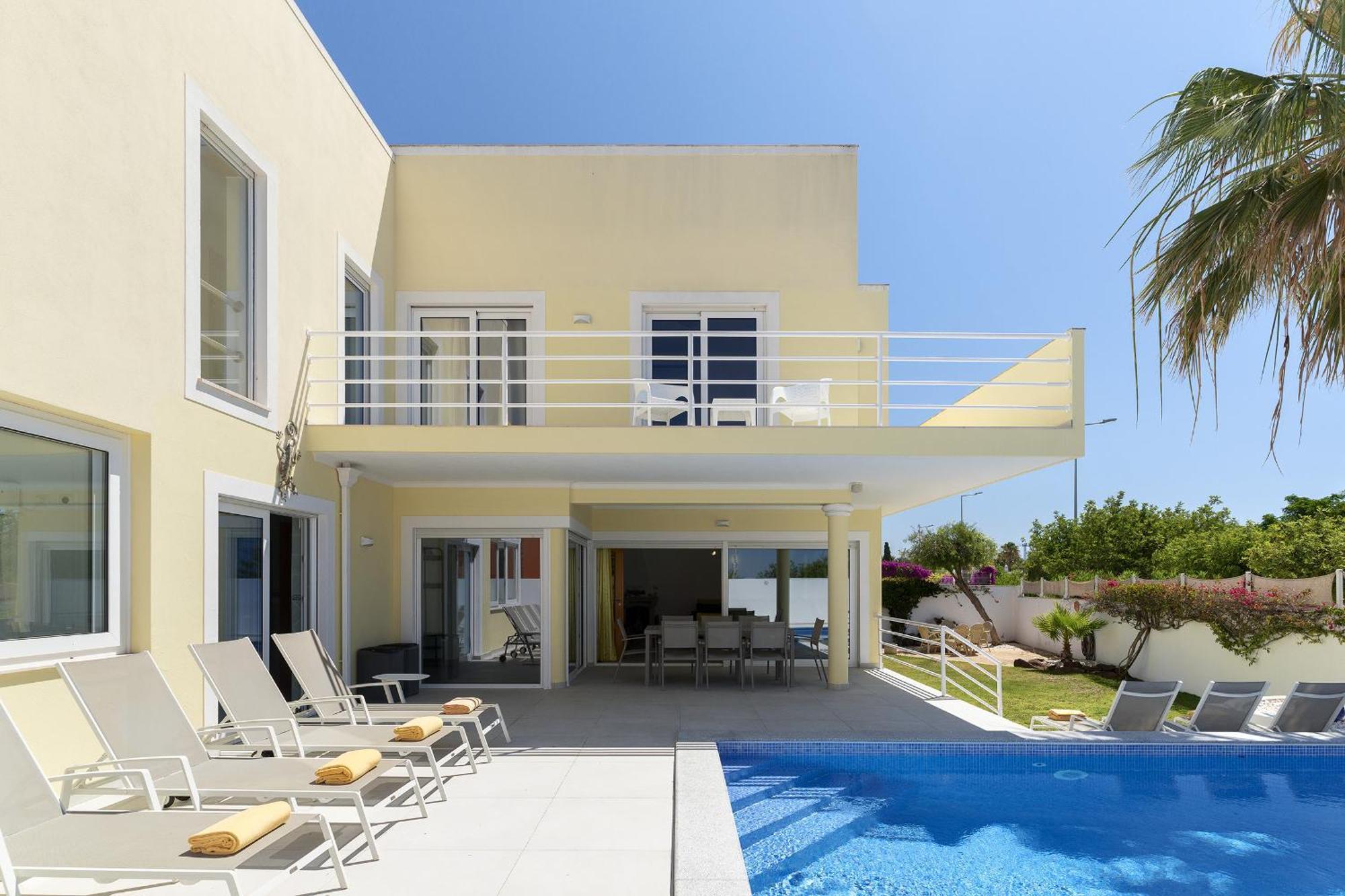 Porto De Mos 95 By Destination Algarve *